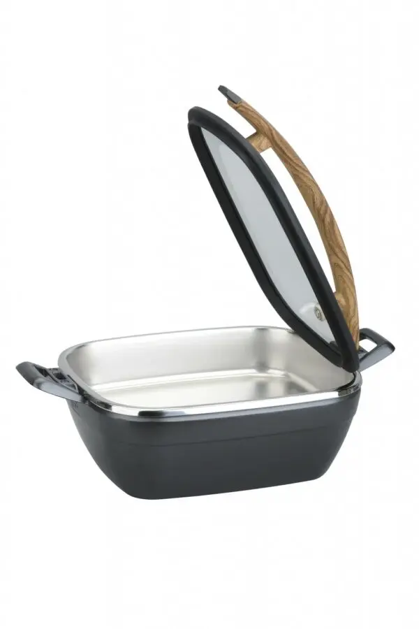 ARTISAN SQUARE CASTING CHAFER WITH WOODEN HANDLE L460MM X W280MM X H206MM 4.5LT