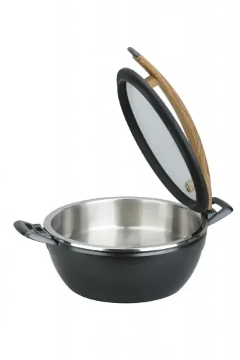 [CIR4045] ARTISAN ROUND CASTING CHAFER WITH WOODEN HANDLE L449MM X W330MM X H209MM 4.5LT